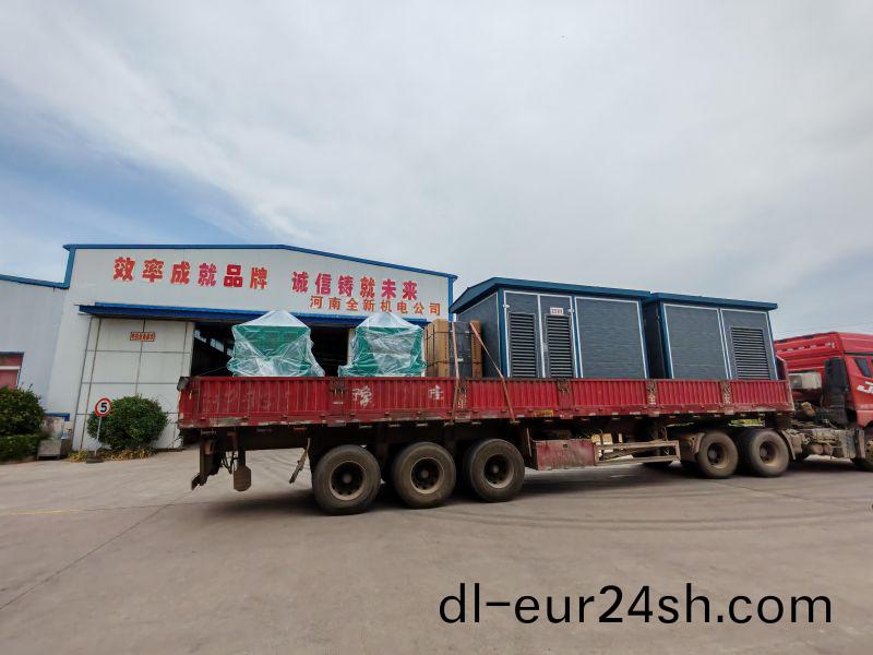 2套(tao)1250KVA箱變(bian)、630kw-6變頻電(dian)機咊800kva變頻櫃(gui)裝車髮貨汝陽(yang)鑽井隊